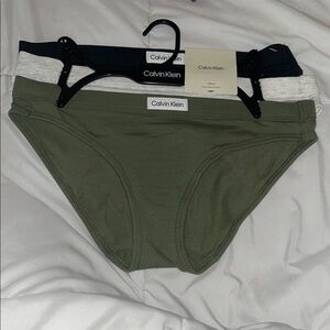 🆕 Calvin Klein Bikini 3pk